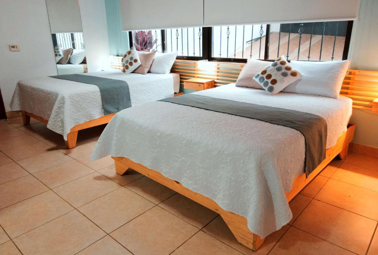 Trebol Amarillo Bed & Breakfast Escazu ภายนอก รูปภาพ