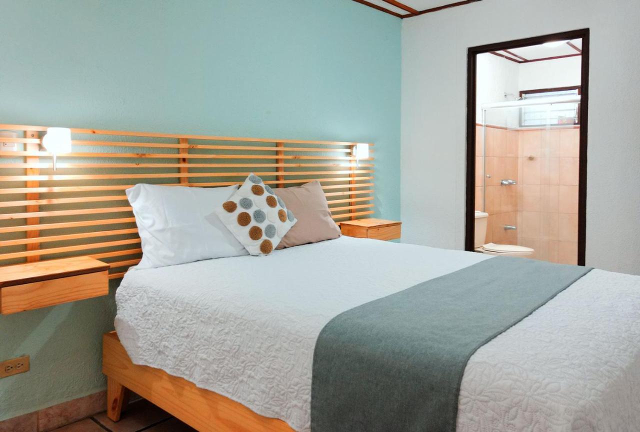 Trebol Amarillo Bed & Breakfast Escazu ภายนอก รูปภาพ