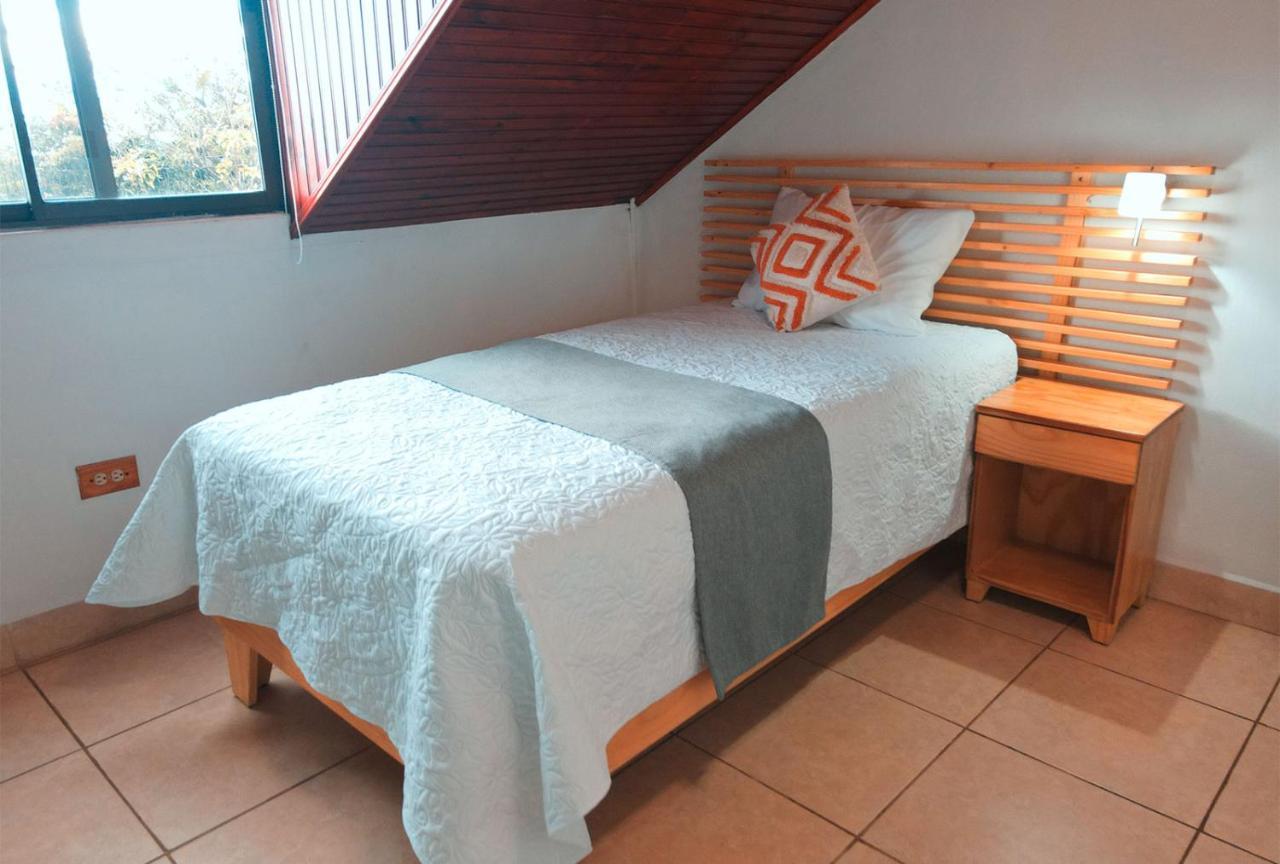 Trebol Amarillo Bed & Breakfast Escazu ภายนอก รูปภาพ
