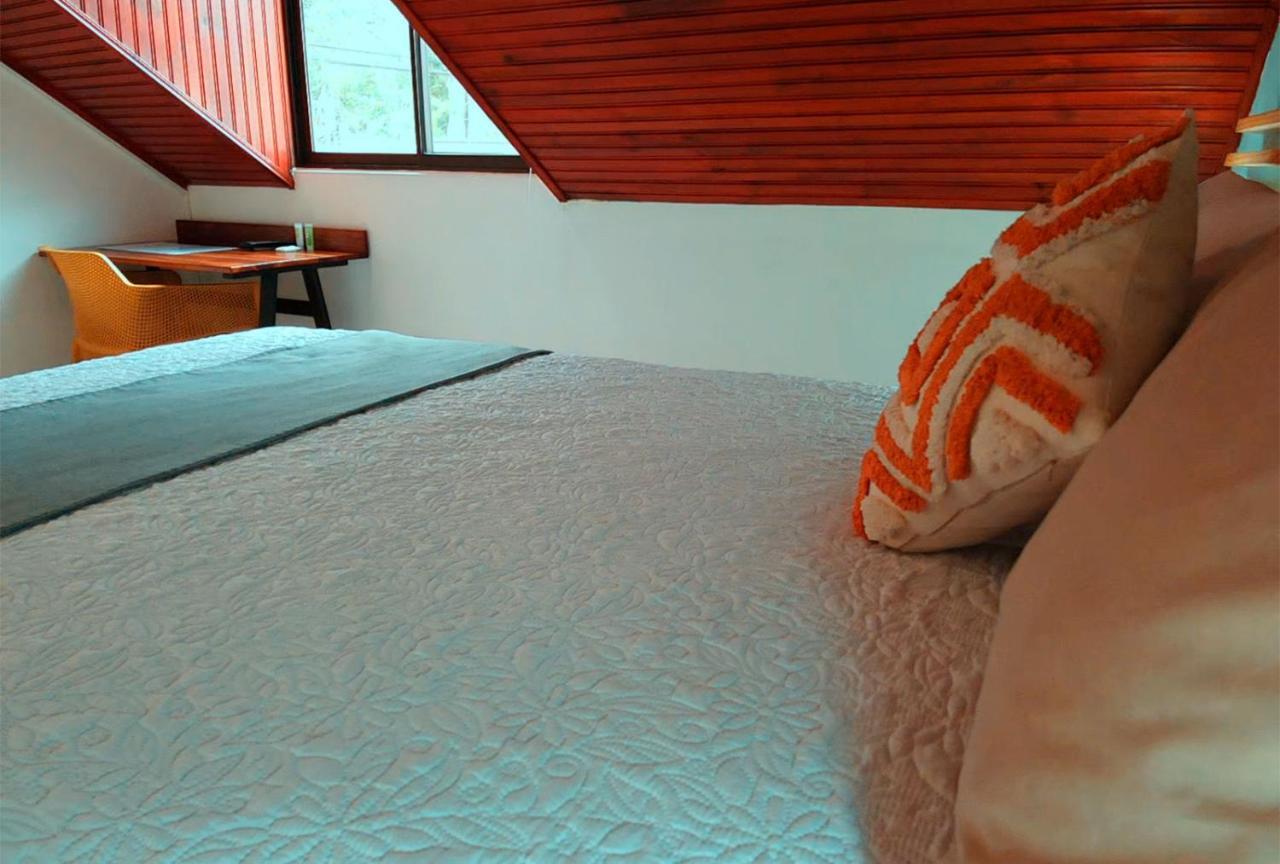 Trebol Amarillo Bed & Breakfast Escazu ภายนอก รูปภาพ